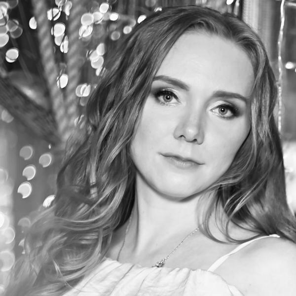 Лужецкая Оксана